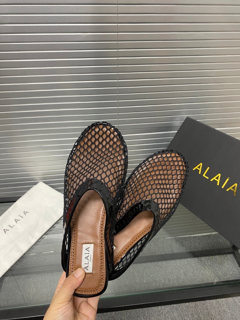 Alaia Flat Shoes